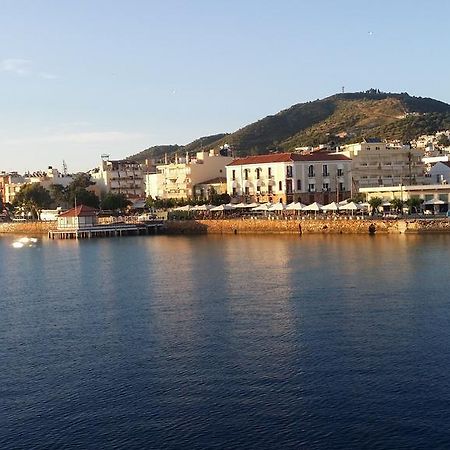 Foivos Hotel Loutra Edipsou  Buitenkant foto