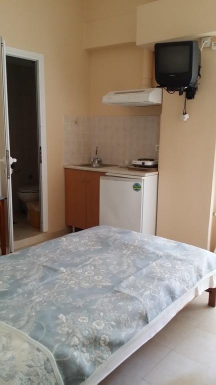 Foivos Hotel Loutra Edipsou  Buitenkant foto
