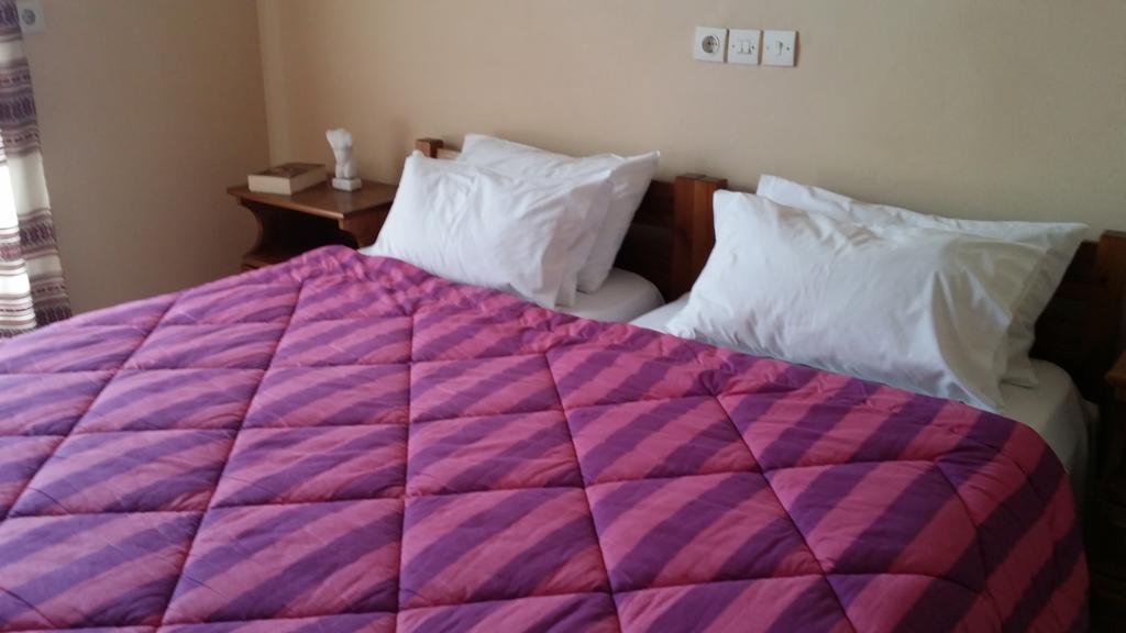 Foivos Hotel Loutra Edipsou  Buitenkant foto